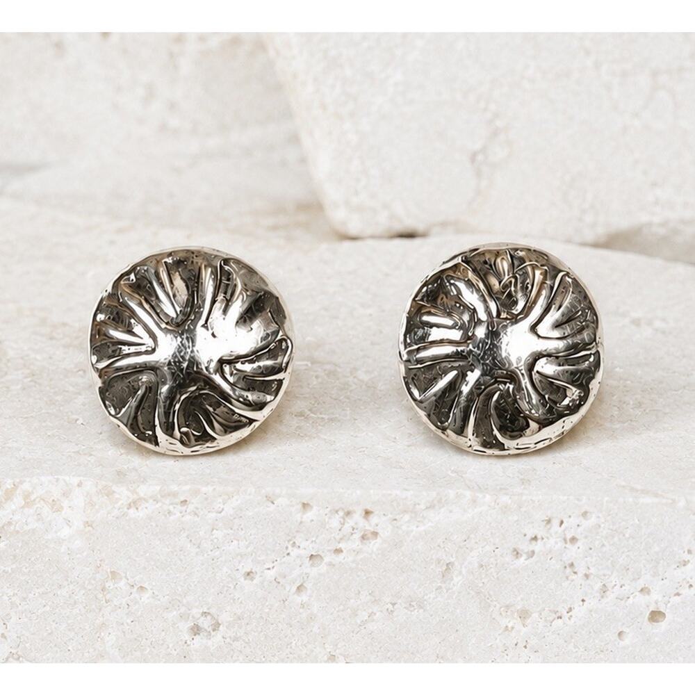 Navajo Sterling Silver Concho Stud Earrings Southwest Native Sunburst Dome Post